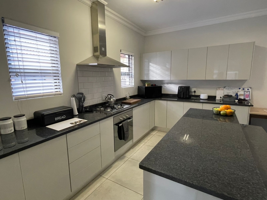 3 Bedroom Property for Sale in Melodie North West